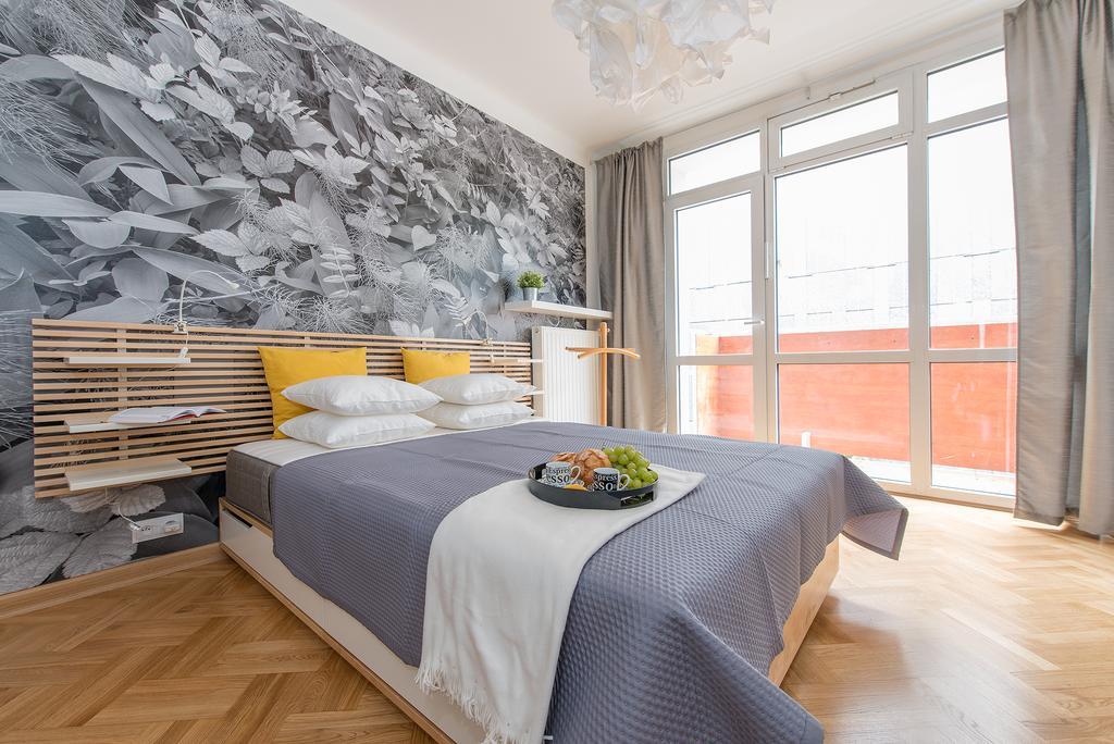 P&O Apartments Metro Centrum Varsovie Extérieur photo