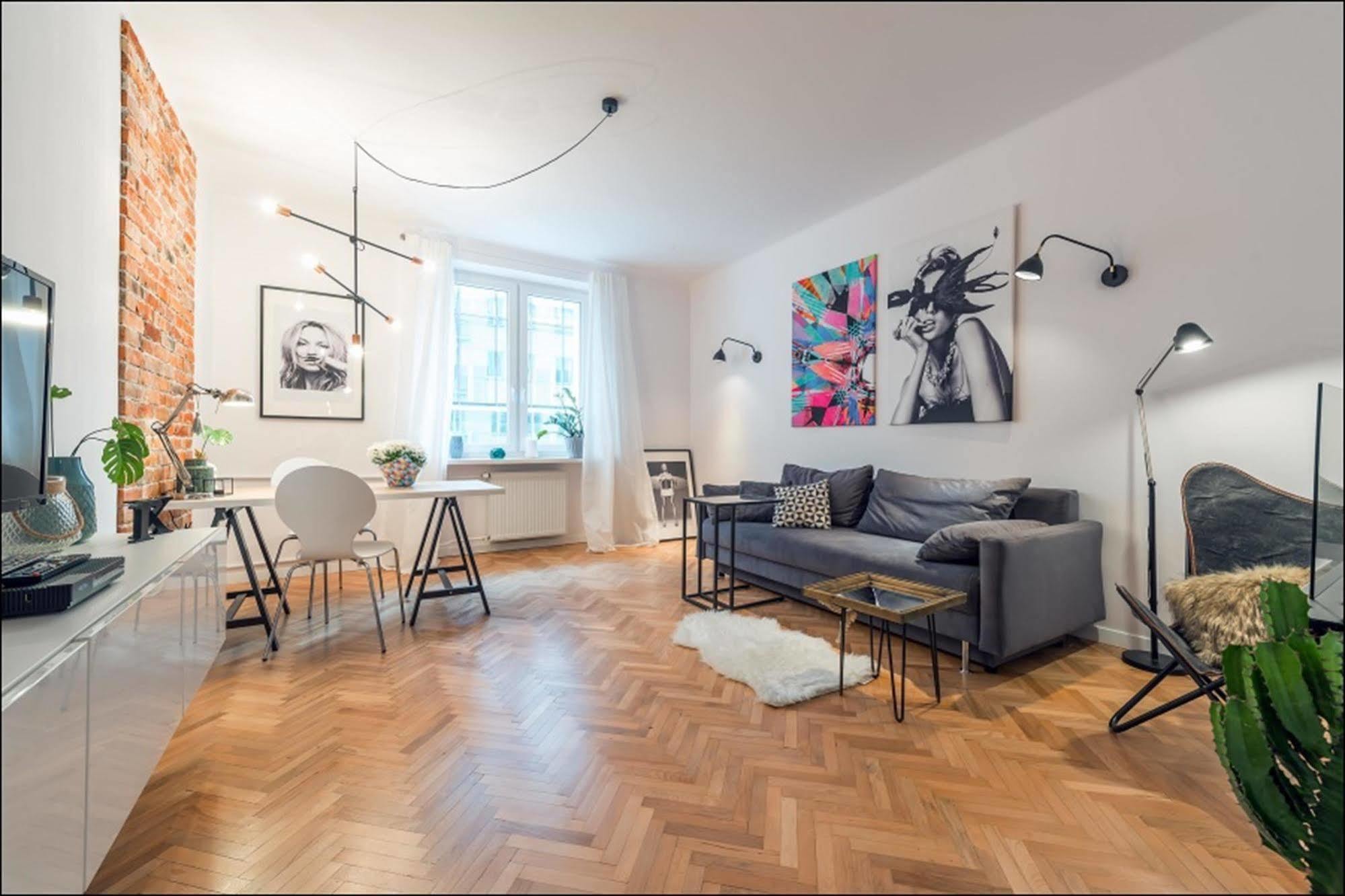 P&O Apartments Metro Centrum Varsovie Extérieur photo