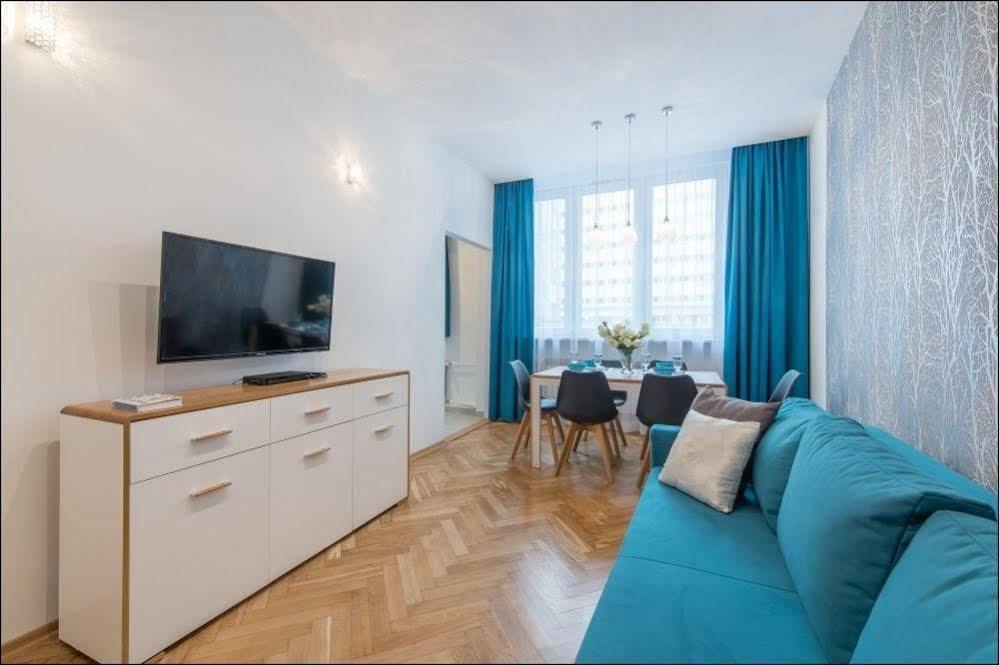 P&O Apartments Metro Centrum Varsovie Extérieur photo